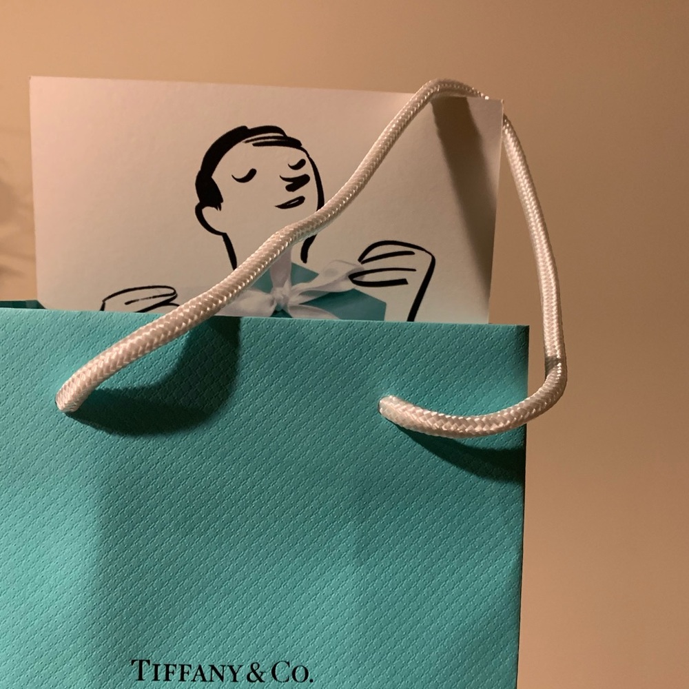 Meet your Posher, Jacqueline